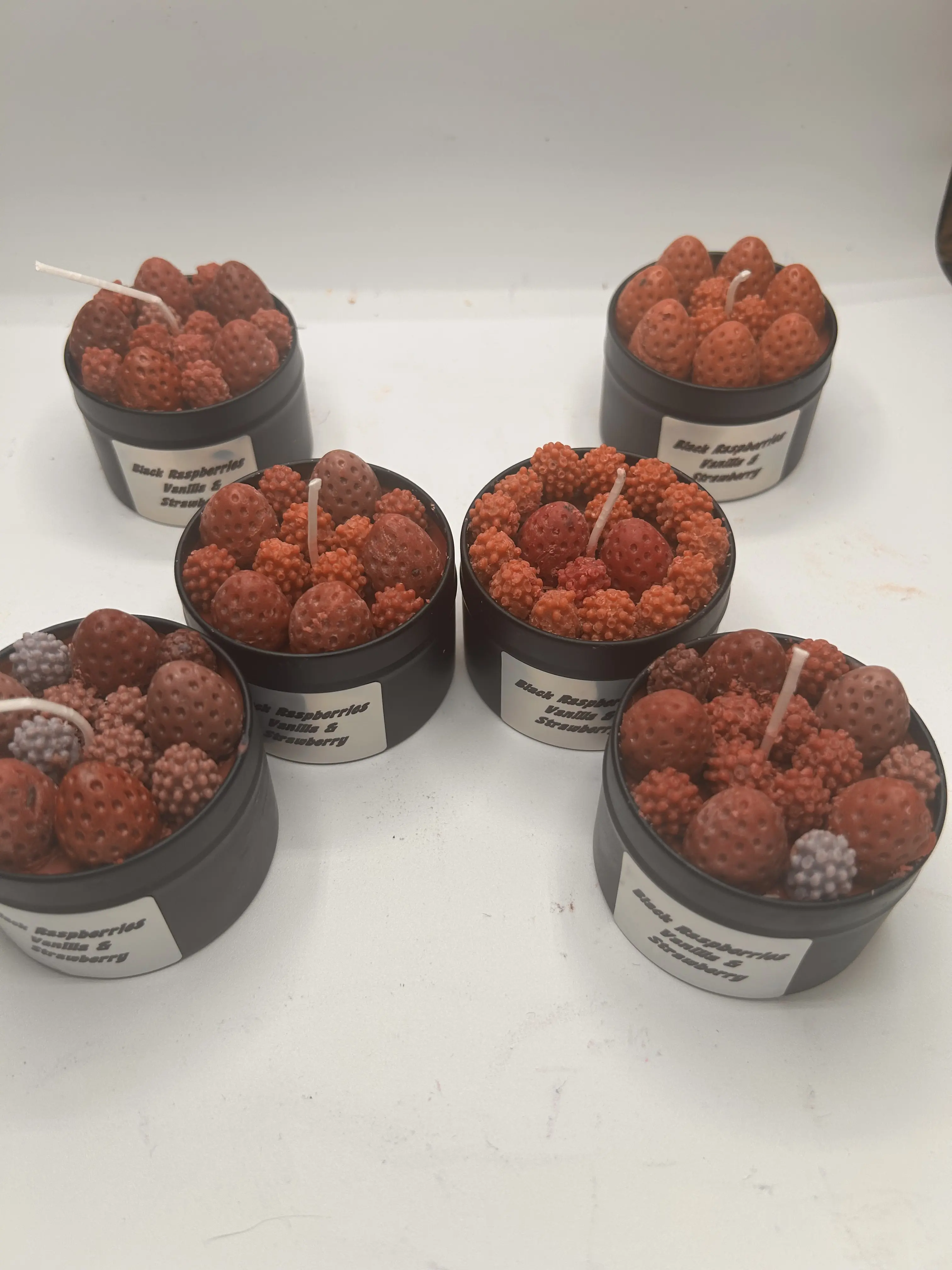 Black Raspberry & Vanilla Strawberry Candle - Delightful Fruity Aroma for Cozy Atmosphere