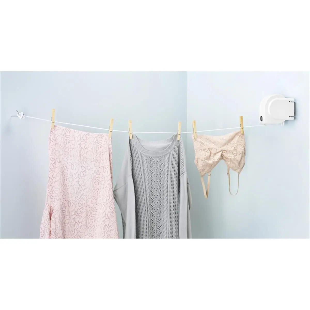 Whitmor Wall-Mounted Auto Retractable Plastic Washing Line - 40 ft, White, Rust Resistant, Up to 20 lbs Capacity, with Accessories, Indoor/Outdoor Home Supplies Laundry Tool