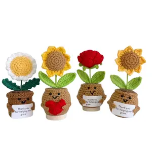 Cute Crochet Sunflower Heart Daisy Potted Plant, Emotional Support Gift, Handmade Crochet Bouquet, Artificial Flowers Perfect for Graduation, Mother's Day, Home and Office Decor, Decorative