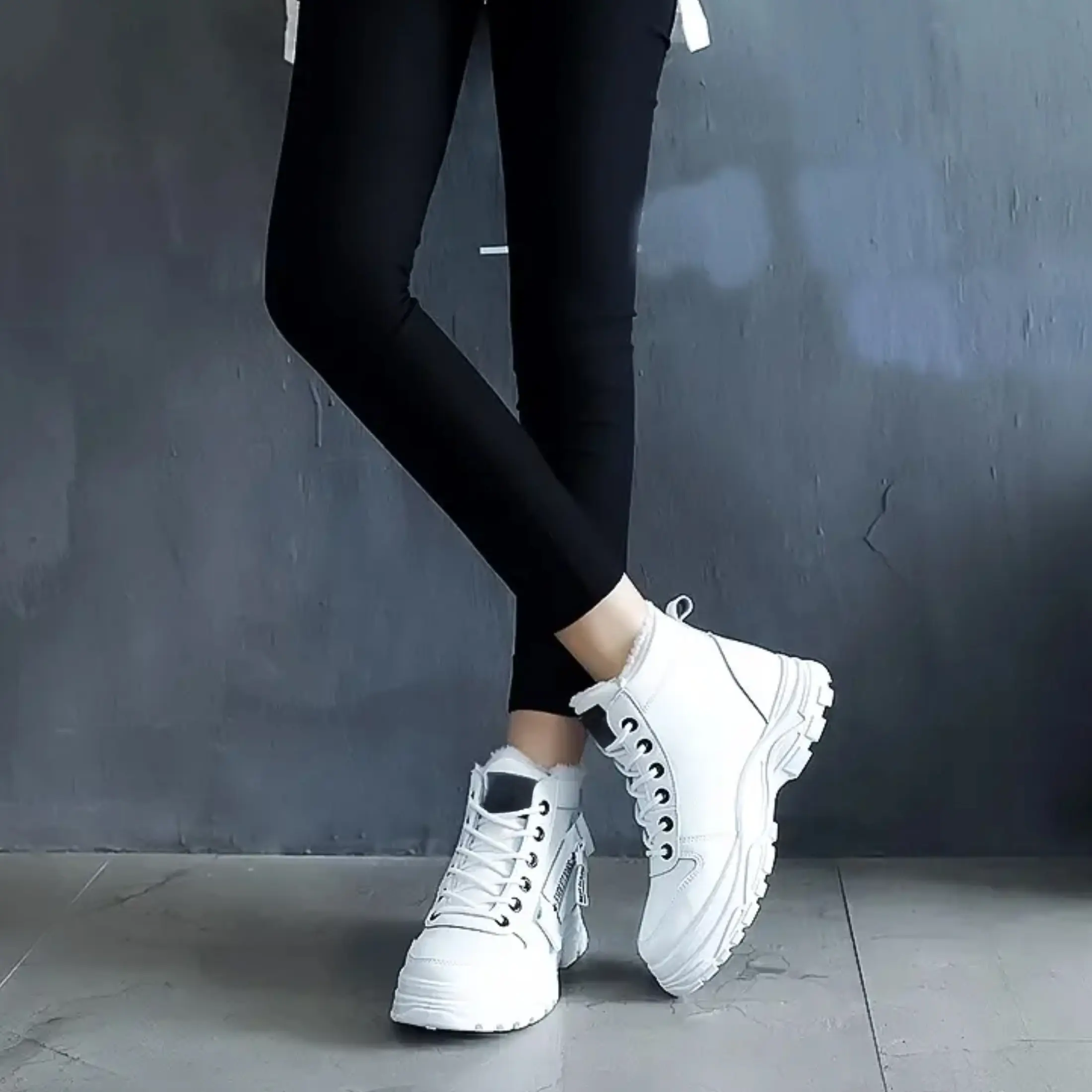 Women's Boots Fleece Lined High Top Sneakers Warm Platform Winter Waterproof And Anti-Slip Boots Classic
