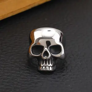 Classic European and American Retro Stainless Steel Men's Punk Cool Skull Head Domineering Ring Punk Style Ring Metal Rings
