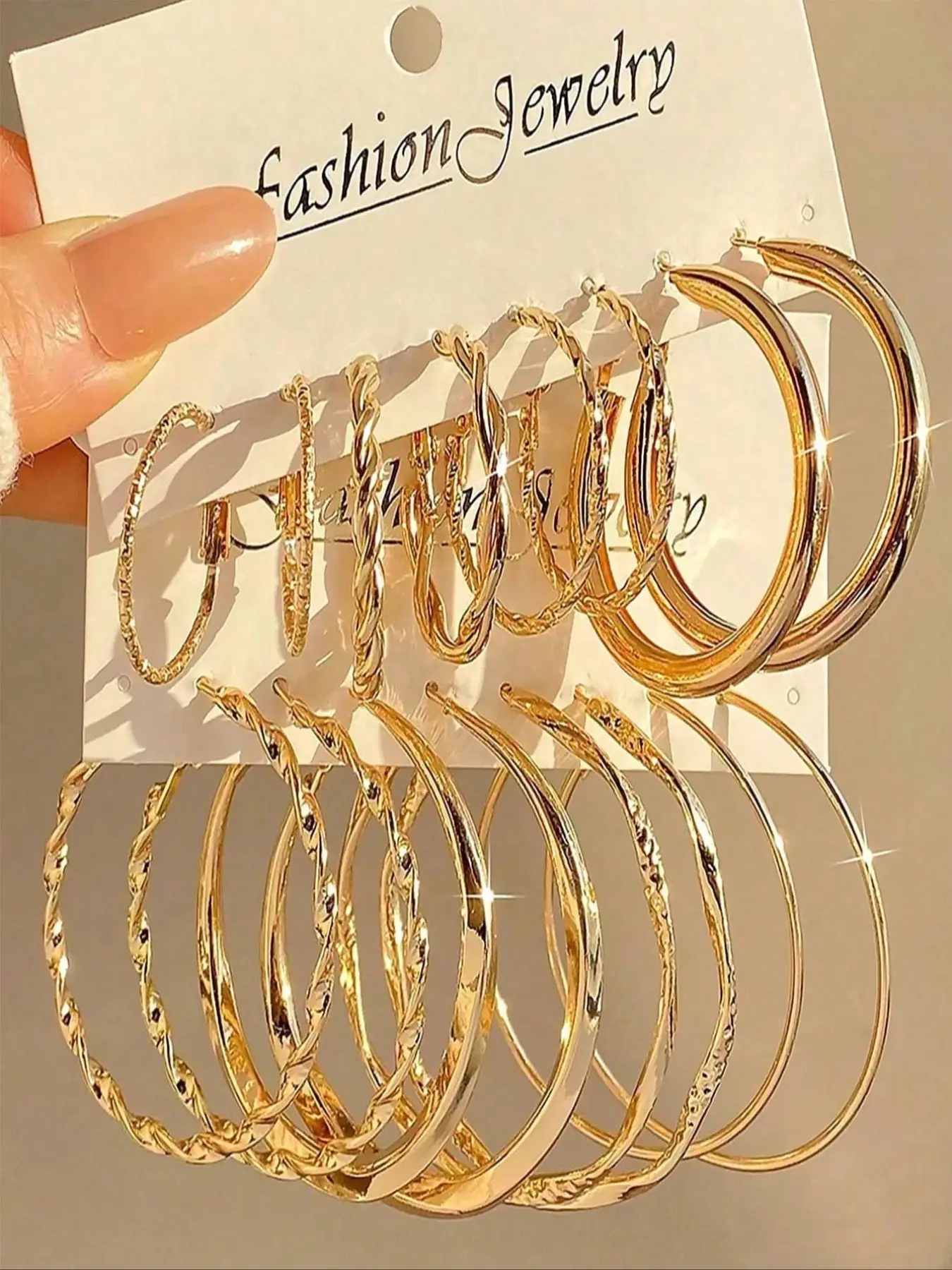 16Pcs Minimalist Metal Twist Design Hoop Earrings Set For Women - Daily/Party/Beach Dainty Fashionable Earrings Fashion Jewelry Fashion Statement Accessories Statement Minimalist Hoops Elegant Minimalist Earrings Casual Earrings Set