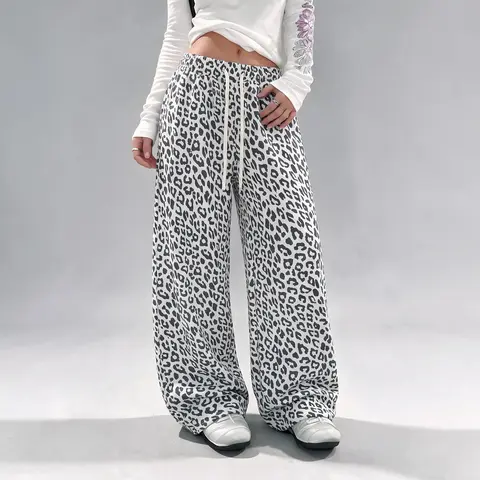 Women’s autumn/winter fashion leopard-print athletic pants, women’s sportswear bottoms, jogging pants, suitable for everyday wear, commuting, and street style, new arrival for autumn Scented Perfume
