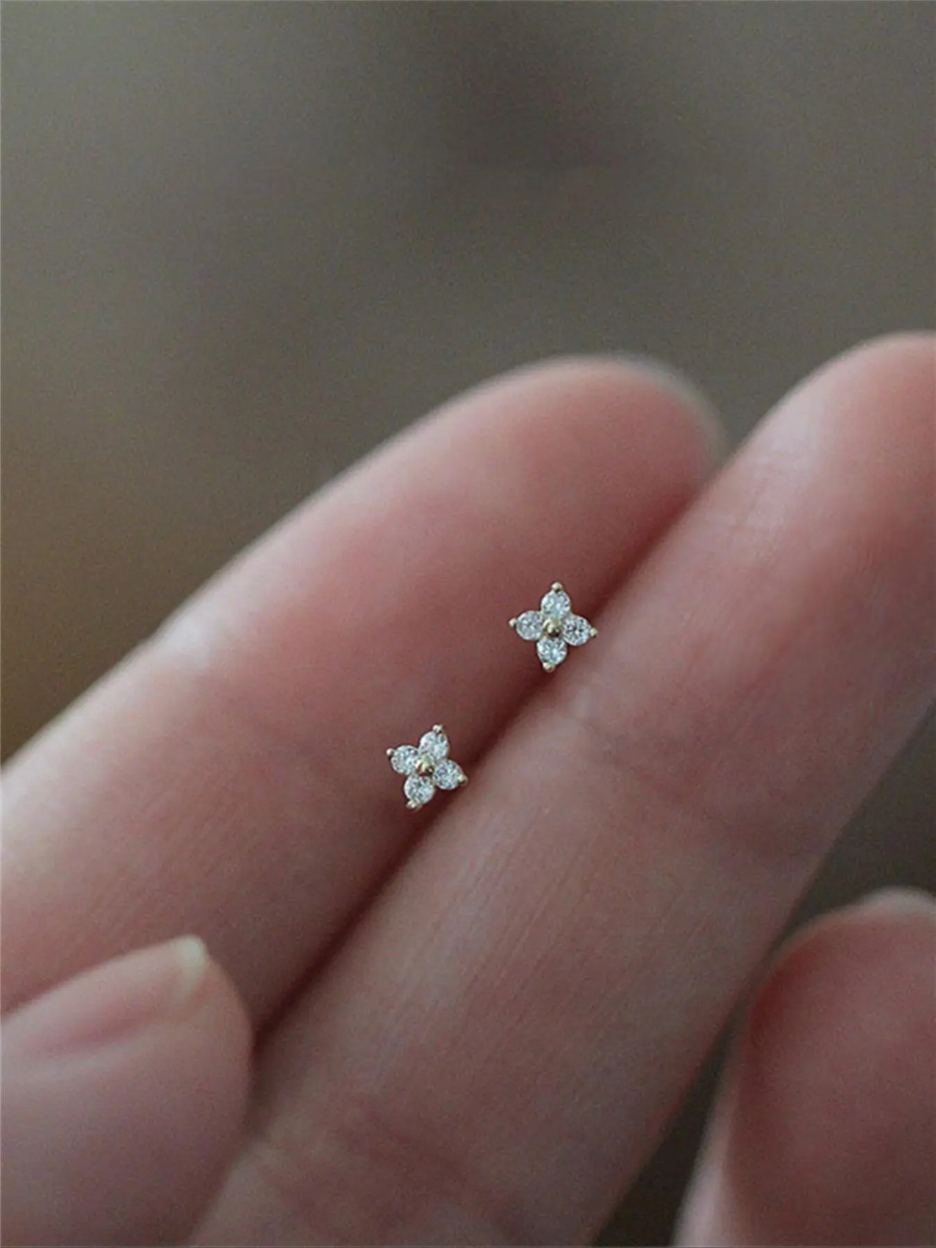 Rhinestone Decor Stud Earrings As Summer Outfits 2024, Flower Shaped Stud Earrings, Fashion Accessories for Women & Girls, Stud Earring Jewelry, Studs Earrings