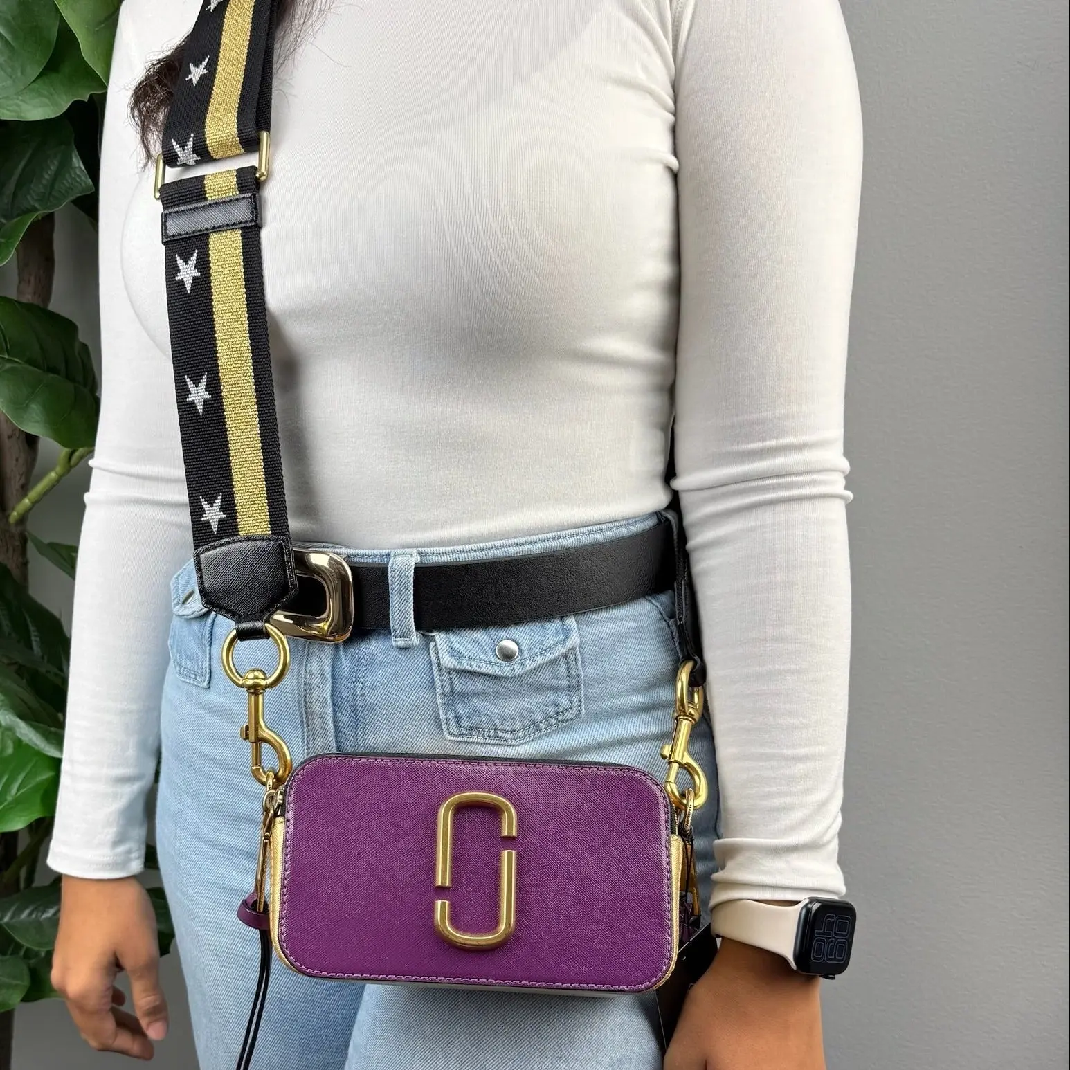 Pre-owned Leather Crossbody bags Verified Authentic Marc Jacobs The Snapshot Small Compact Violet Crossbody Camera Bag (Pre Loved Luggage & Bags Category)