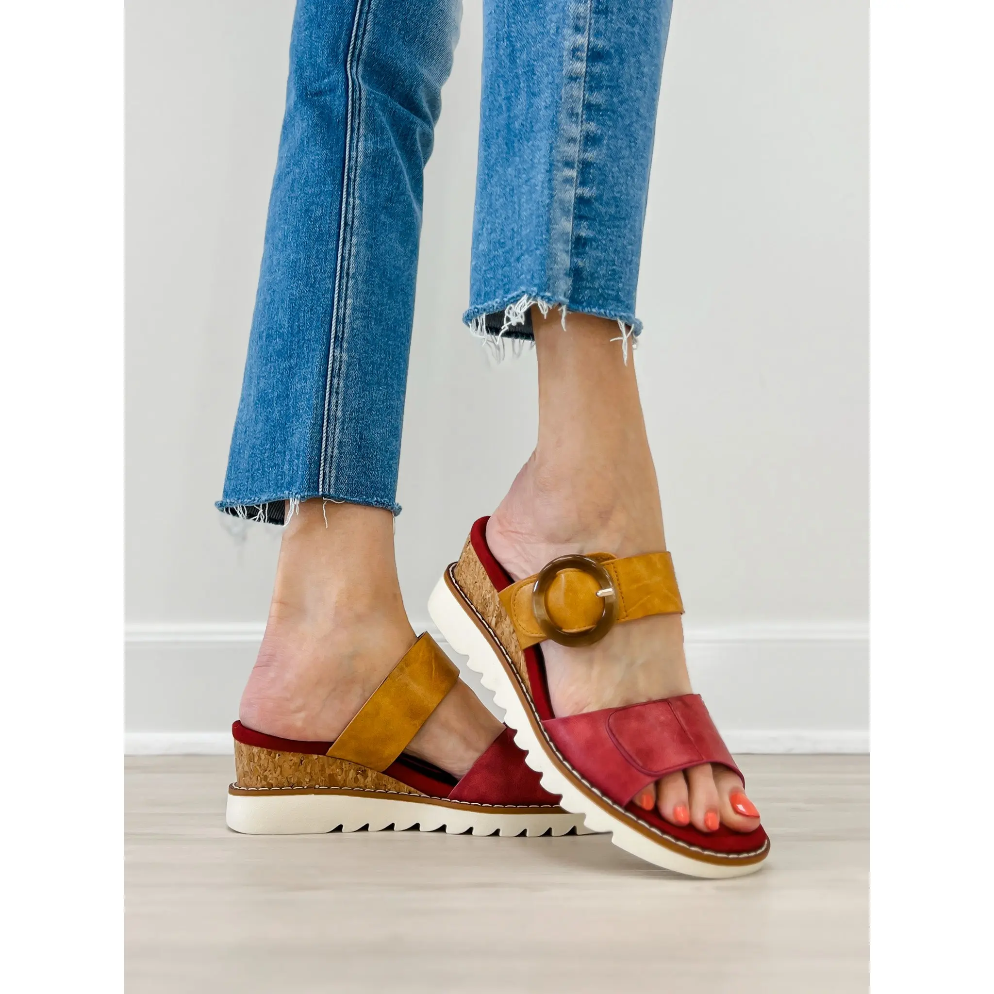 Pierre Dumas Expand-7 Sandals in Fuchsia