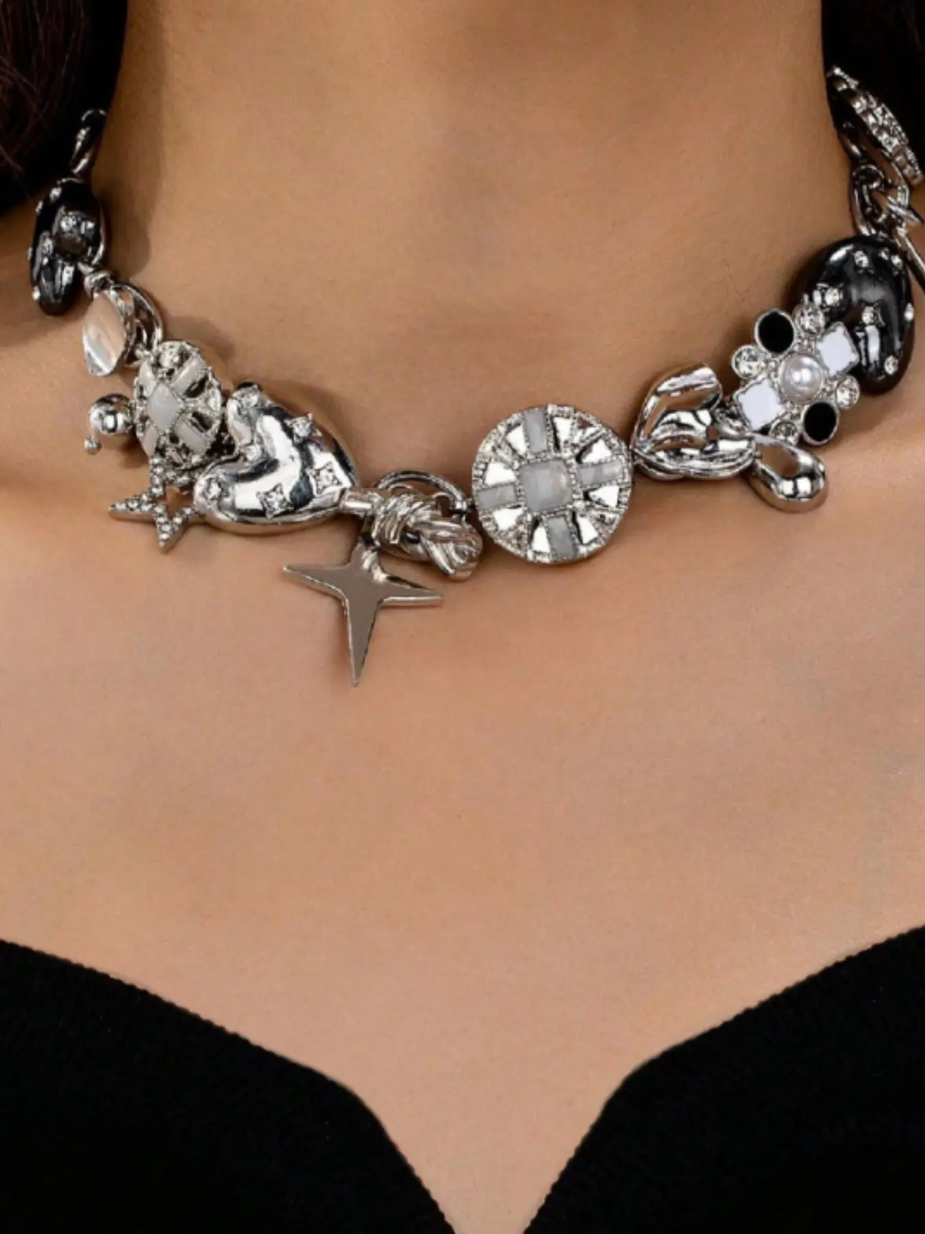 Punk Style Necklace, Star Heart Vintage Metal Texture Pendant, Unique Jewelry Accessory, Costume Jewelry, Perfect for Trendy, Durable Design, Dangling Charms Necklace, Trendy Charm Necklaces