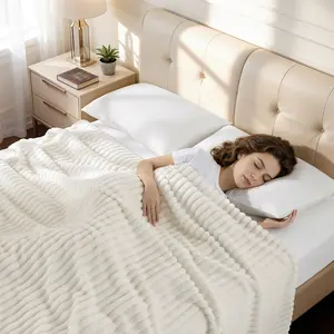 Shilucheng Flannel Fleece Blanket Solid Color Plush Cozy Bed Blanket & Throw Lightweight All Season Double Sided Reversible Soft Blanket for Sofa Bed Bedroom Travel