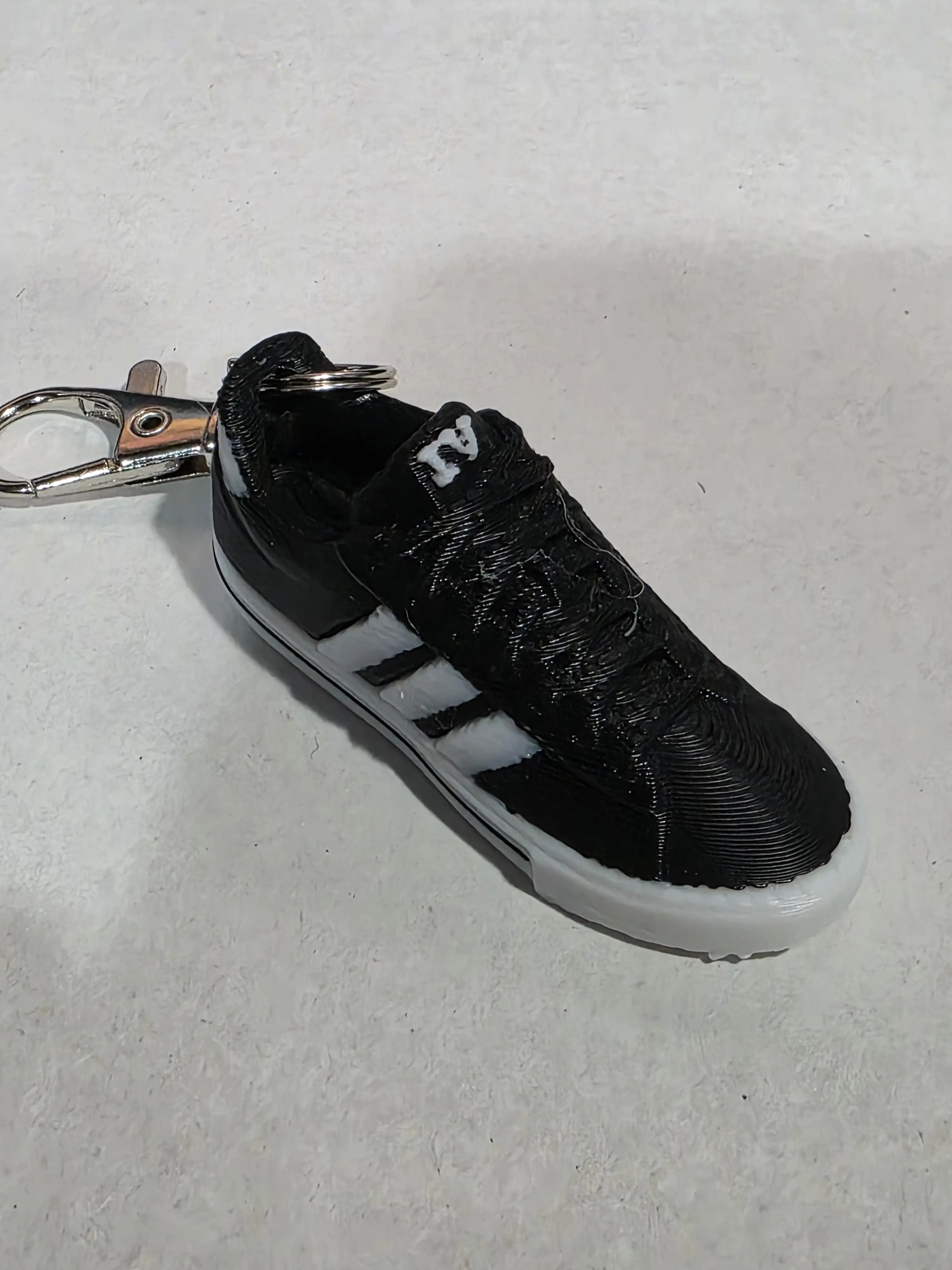 Ivy-Inspired Black & White Shoe Bag Charm for Purse, 3D Printed PLA Plastic Keyring, Lightweight Fan Merch for Gig Bags, Keychain For Purse, Shoeshape, Stagelook, Dualtone, Carry Bag Charm