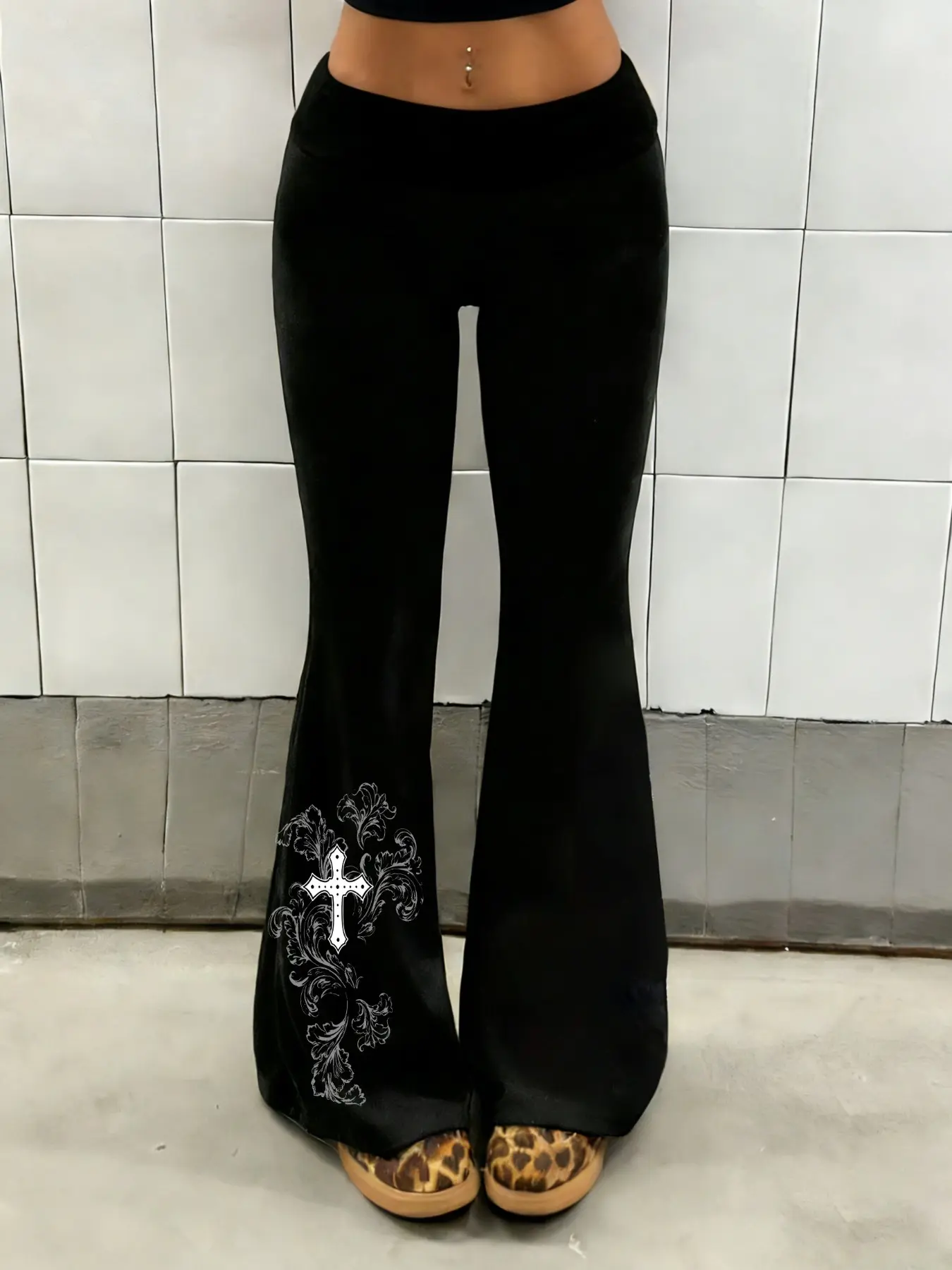 Women's Slim Graphic Print leggings, flared pants, Casual fitted trousers with a cross Gothic Graphic pattern, offering comfortable wear suitable for all seasons, these are bottoms for everyday wear, perfect for casual outfits