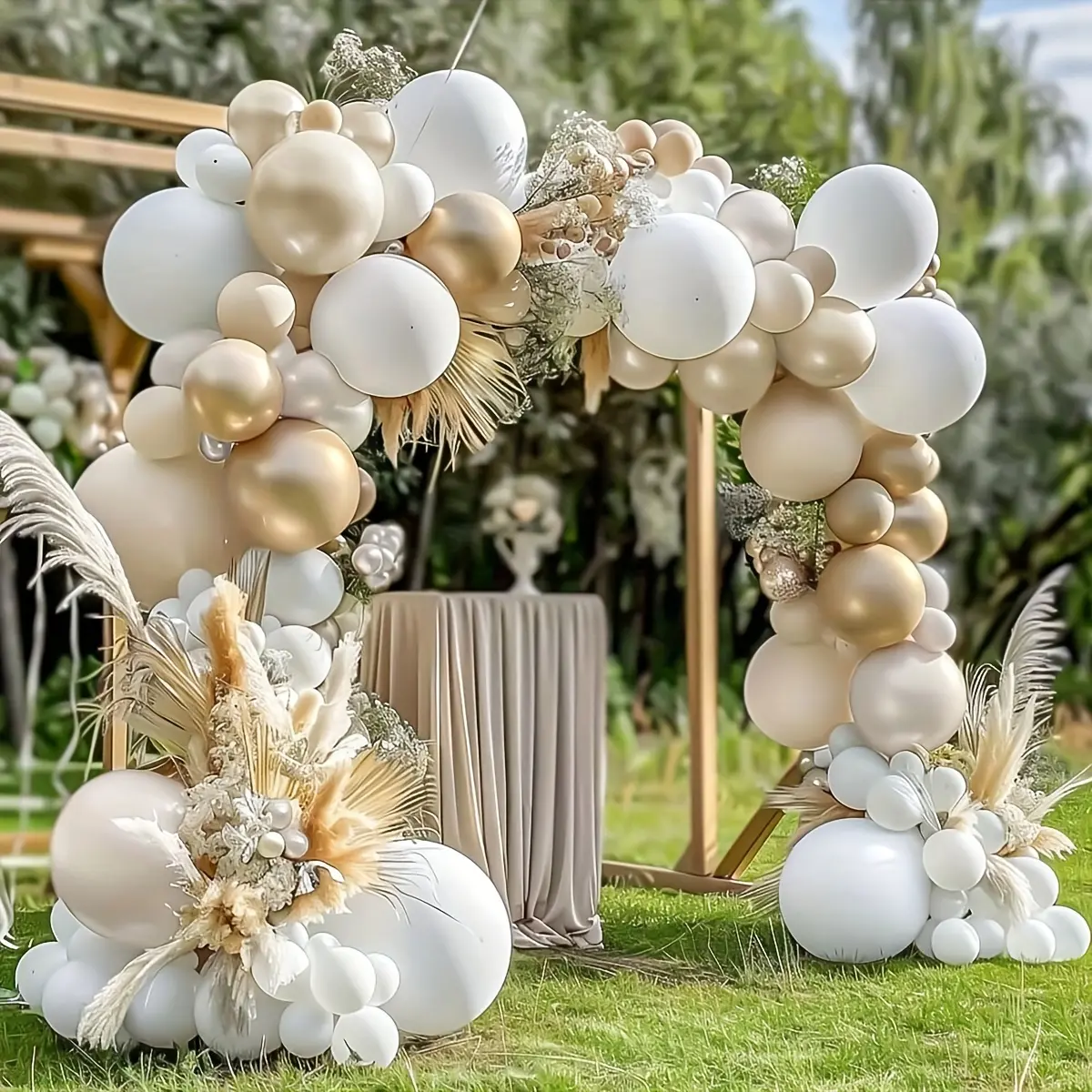 157-Piece White and Golden Round Balloon Garland Kit, Emulsion Material, for Weddings, Gender Reveal Balloons, Home Party Decor, Room Decor, Smooth