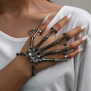 Hand Jewelry Exaggerated Personality Cool Metal Skeleton Skull Finger Bracelet Halloween Unique Design Edgy Aesthetic Versatile Spooky Touch