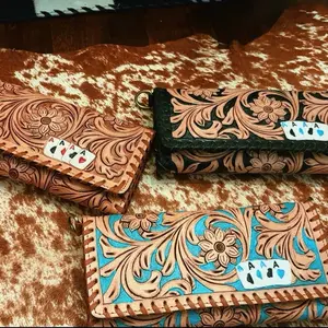 Tooled 4- in -1 wallets