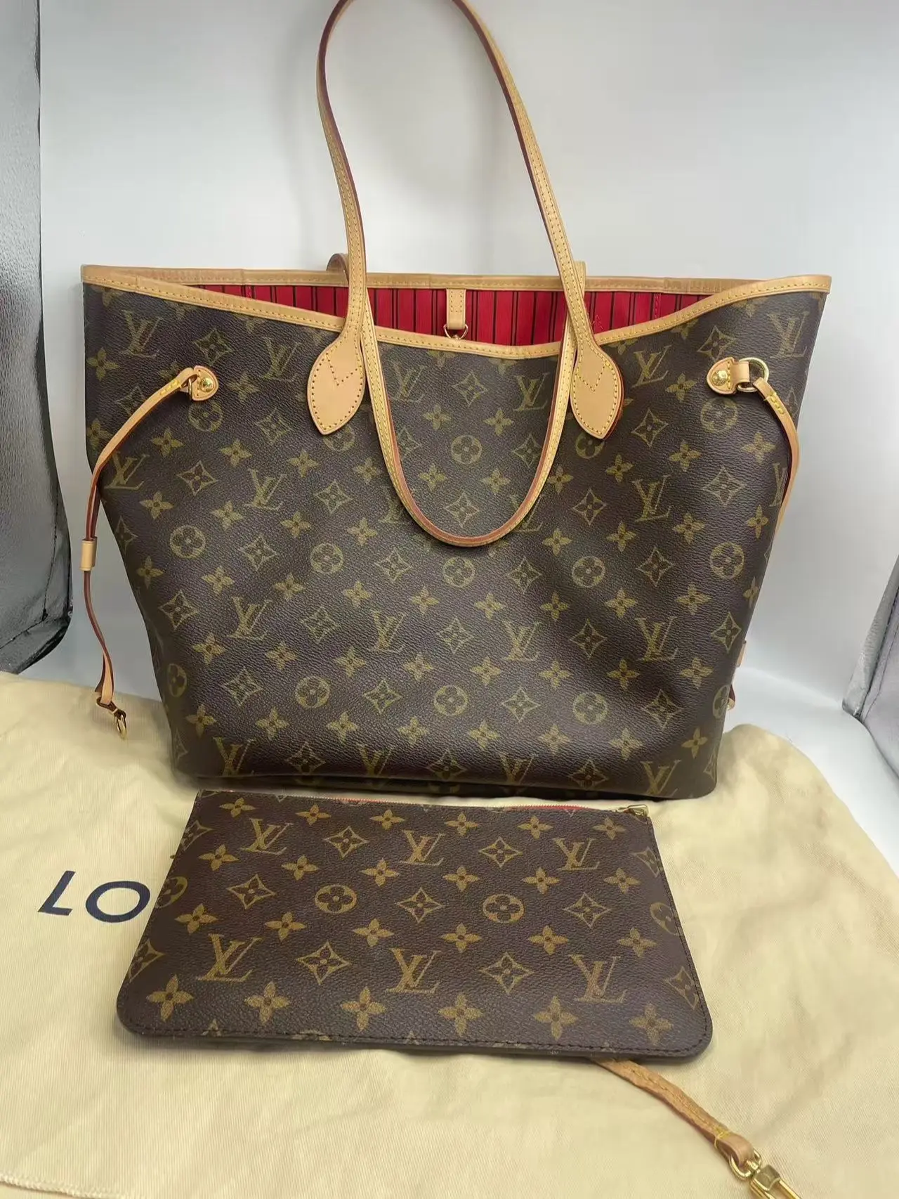 Pre-owned Louis Vuitton Neverfull MM Monogram Canvas Tote Light White Leather Trim, Microchip Version, 98% New, Matching Pouch, Mommy Bag, Original Retail Price:15100, Shoulder Tote Bags