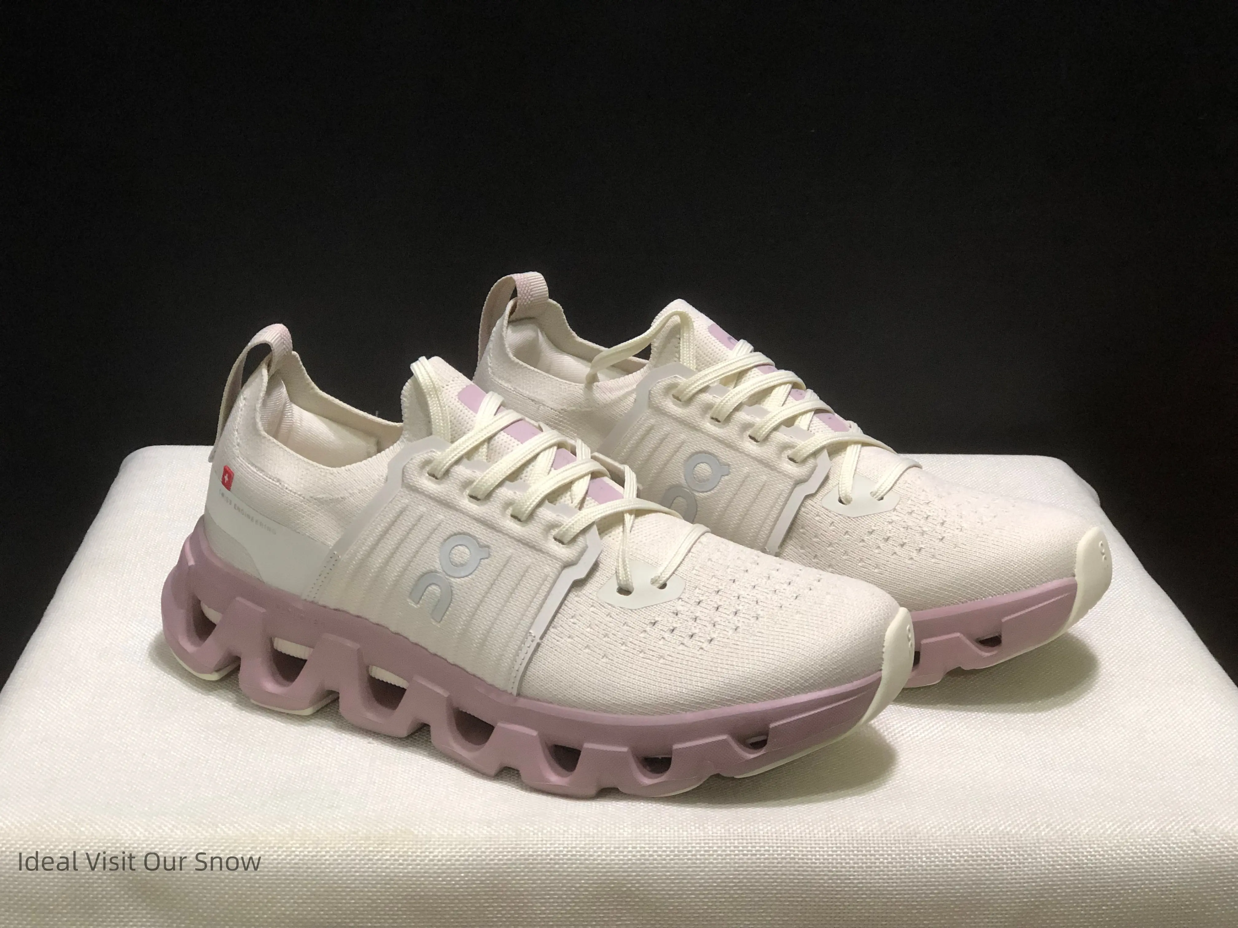 Minimalist Neutral Knit Walking Athletic Shoes, Shock Absorbing Hollow Wave Outsole All Match Holiday Daily Trainers