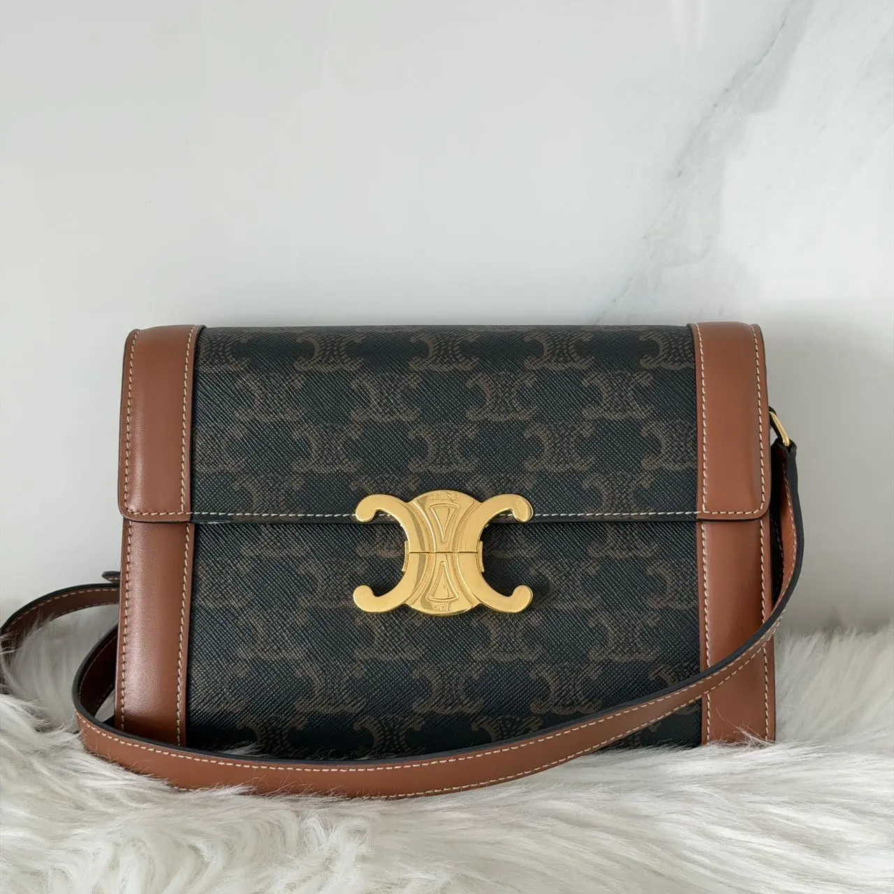 Pre-owned Celine Classique Triomphe bag