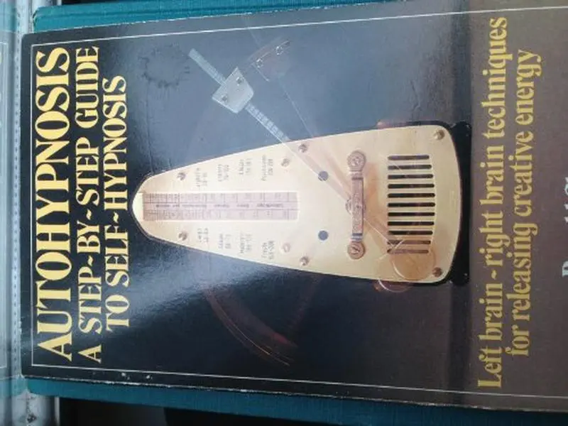 USED Book - Autohypnosis: A Step-by-step Guide to Self-hypnosis by R. Shone (Paperback) - english