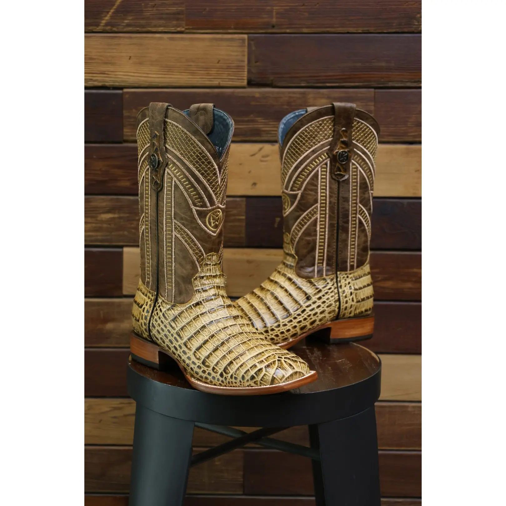 Monarch: Men Print Coco Belly Orix Square Toe Boots