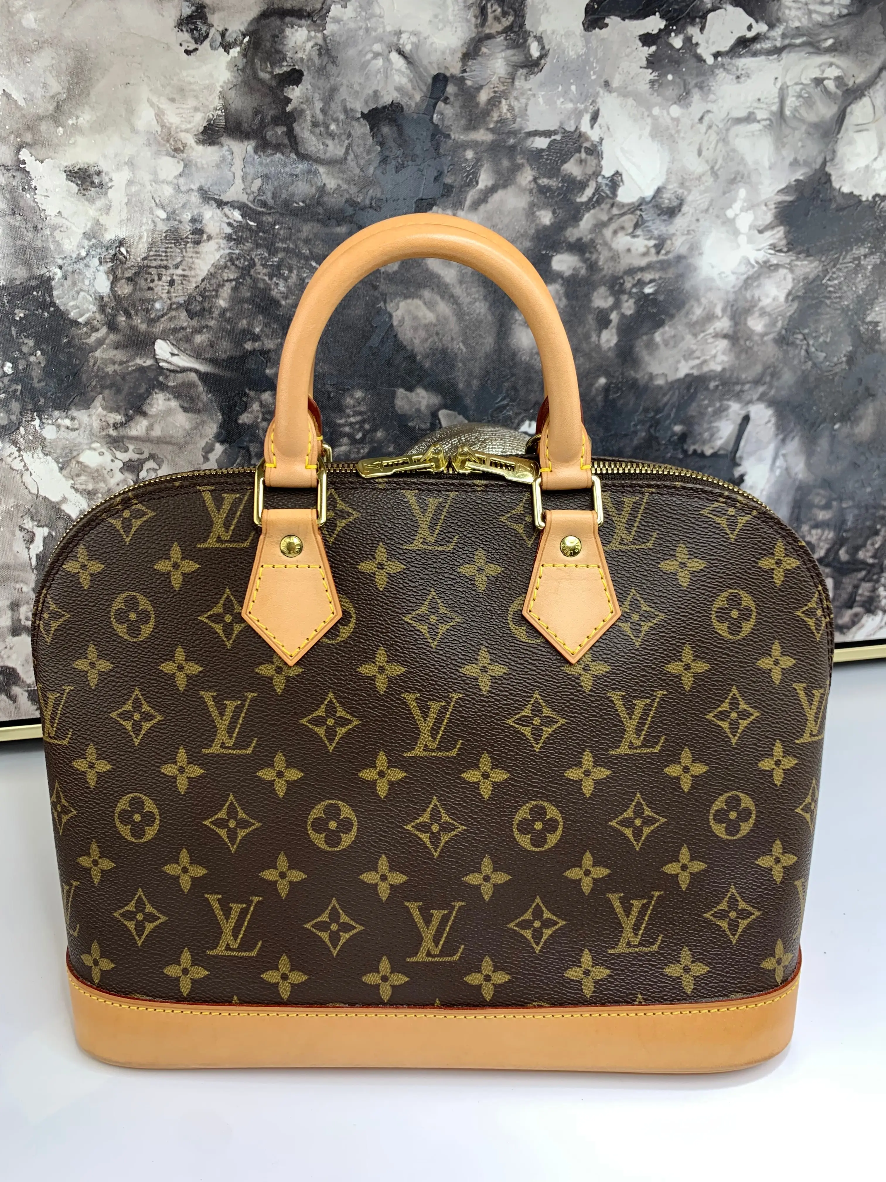 Pre-owned Louis Vuitton Monogram Canvas Tote Bags Alma PM