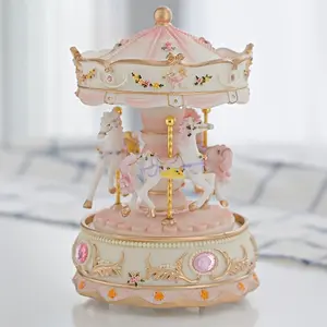 Carousel Design Music Box, Color Changing LED Lights Musical Box Desk Ornament, Gift for Girl, Home Decor for Living Room Bedroom [battery Required, without Battery], Desktop Decoration Items