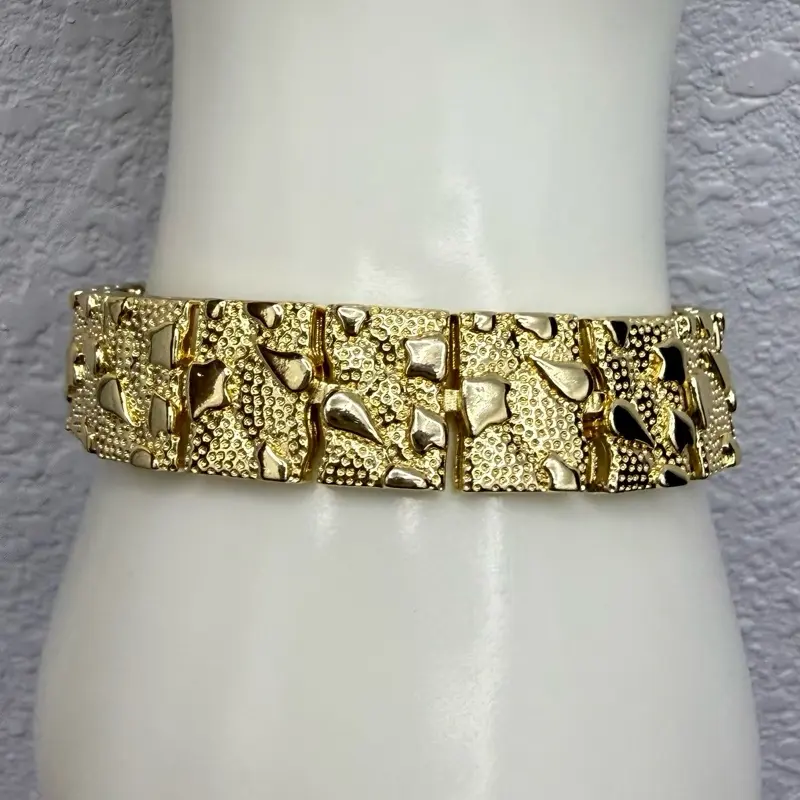 Pulsera nugget de 7.5” aproximadamente en baño de oro 14k