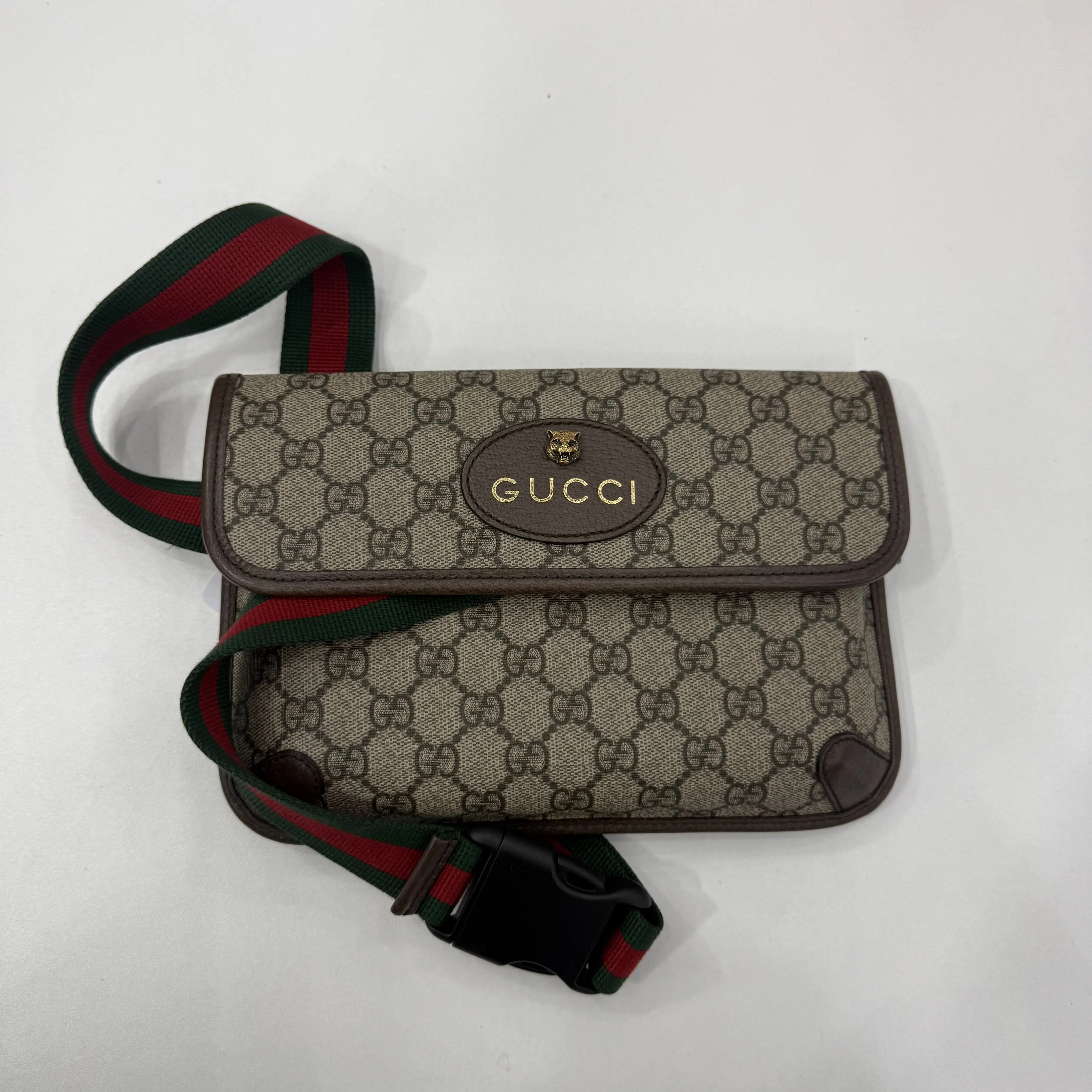 Pre-owned GUCCI GG Supreme Tiger Head Fanny Pack Brown Coated Canvas Leather Trim Green‑Red Web Strap Waist Crossbody Bag For Unisex