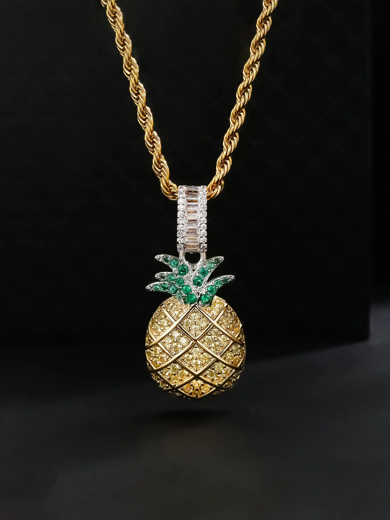 1PC ICED CHICS Fruit Pineapple Pendant necklace with 3MM twisted necklace, Cuban Link Chain, Cuban Link Design, Cuban Necklace, 24in gift, unique and beautiful pendant, Iced Out Jewelry