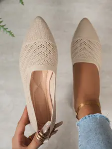 New Elegant Knitted Pointed Toe Flat Shoes, Comfortable Slip-On Footwear for Women, Stylish Low Heel Design for Daily Wear Slip On Flats