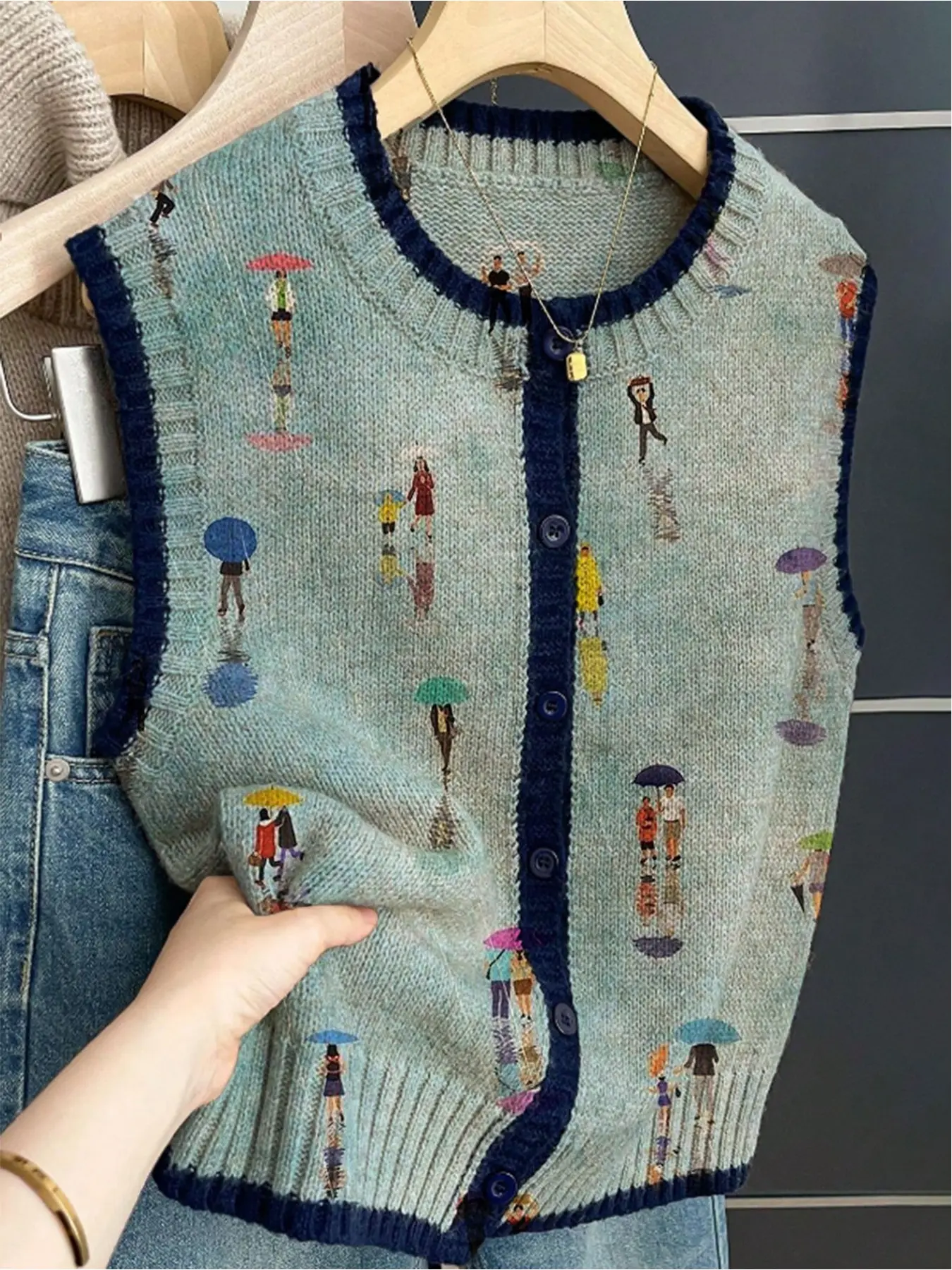 French Retro Loose Crew Neck Button Sweater Vest, Women's Art Print Sleeveless Vest for Vacation and Casual Commuting, Spring & Summer