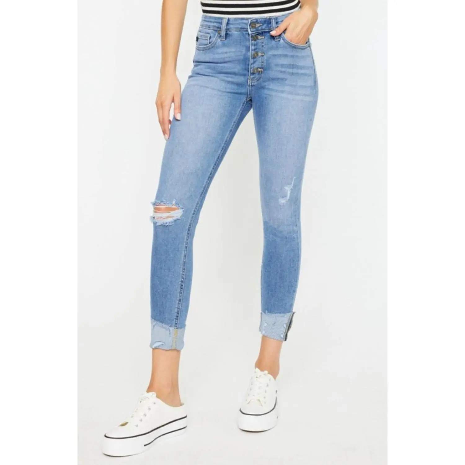Kancan Distressed Cat's Whiskers Button Fly Jeans