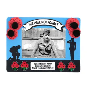 Memorial Day Picture Frame Magnet Craft Kit - Makes 12