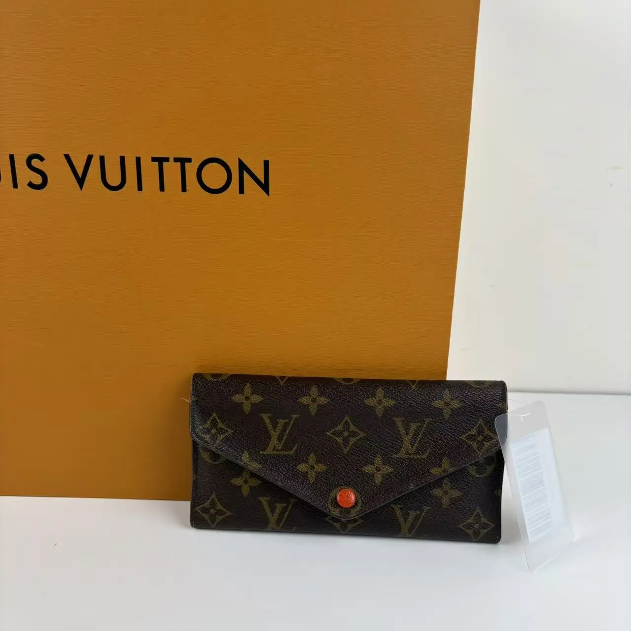 Pre-owned Louis Vuitton Emilie Wallet, Small Leather Goods Accessories for Women