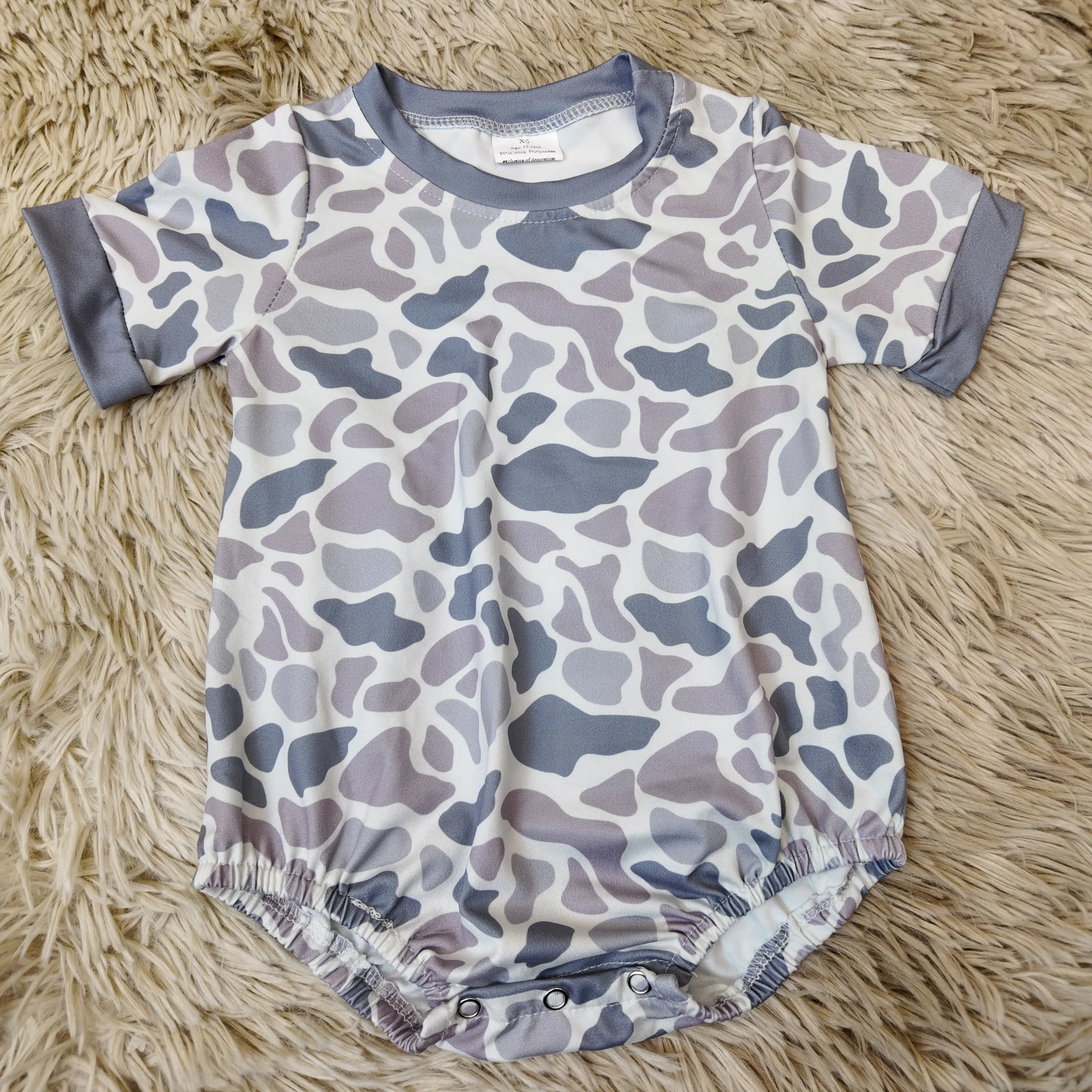 Baby Boy Bubble Style Bodysuit, Short-Sleeve Gray Camouflage Print Outfit for Comfortable All-Day Wear and Easy Movement