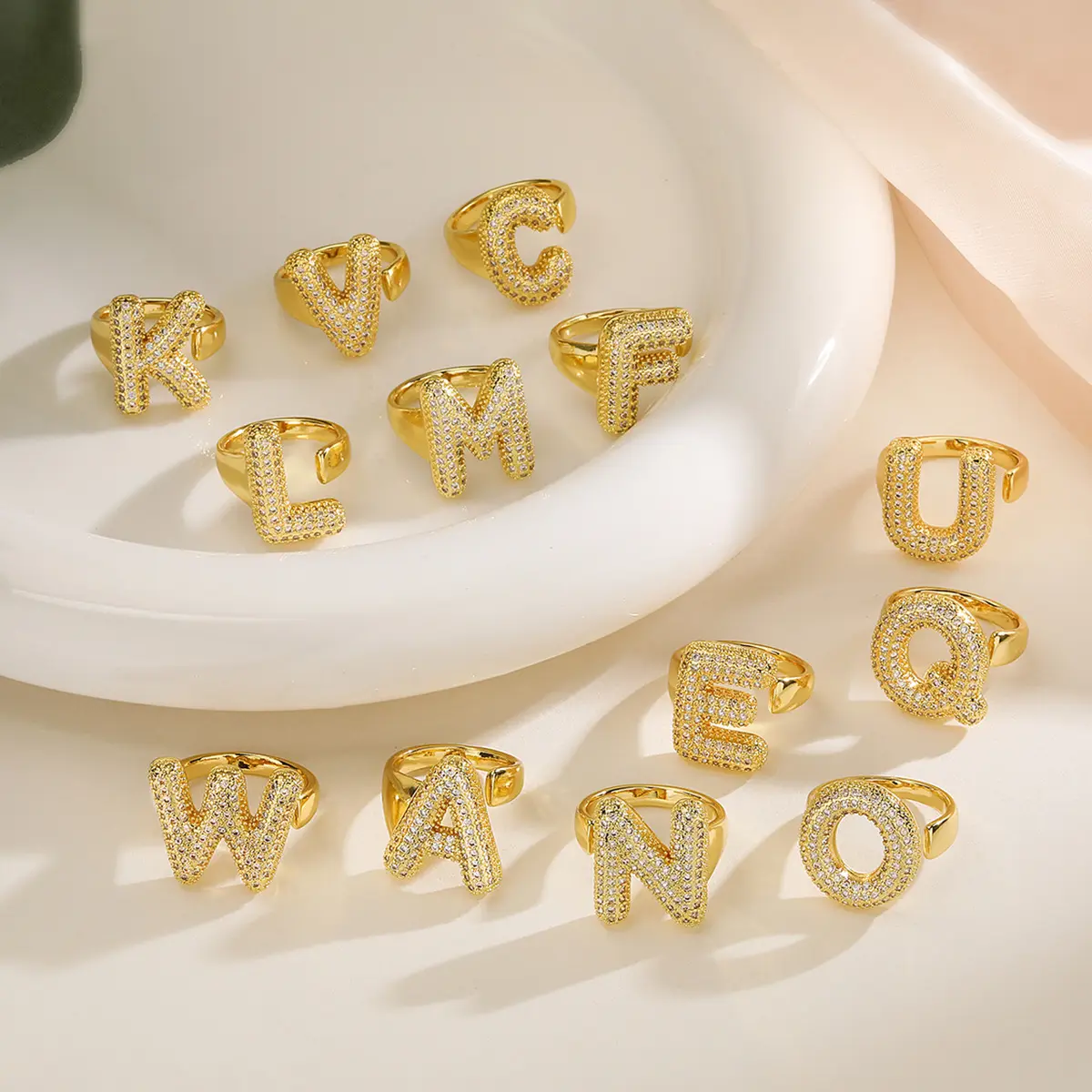 Women's Copper Gold-Plated A-Z 26 Letters Elegant Rhinestone Statement Multi Ring, Rhinestone Decorated Crystal Initial Name Jewelry for Sports & Outdoor Accessory Use, Elegant Rhinestone Ring