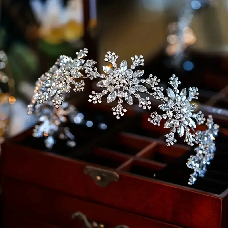 Female Lightweight Snowflake Rhinestone Bridal Headband, Silver Sparkly French Comb Headpieces, Crown Headpieces, Wedding Evening Updo Bun Clip Hair Accessory