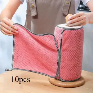 Kitchen cleaning cloth, absorbent small square towel, hanging coral fleece towel, thick wiping table and dishwashing cloth, kitchen cloth, Hangable