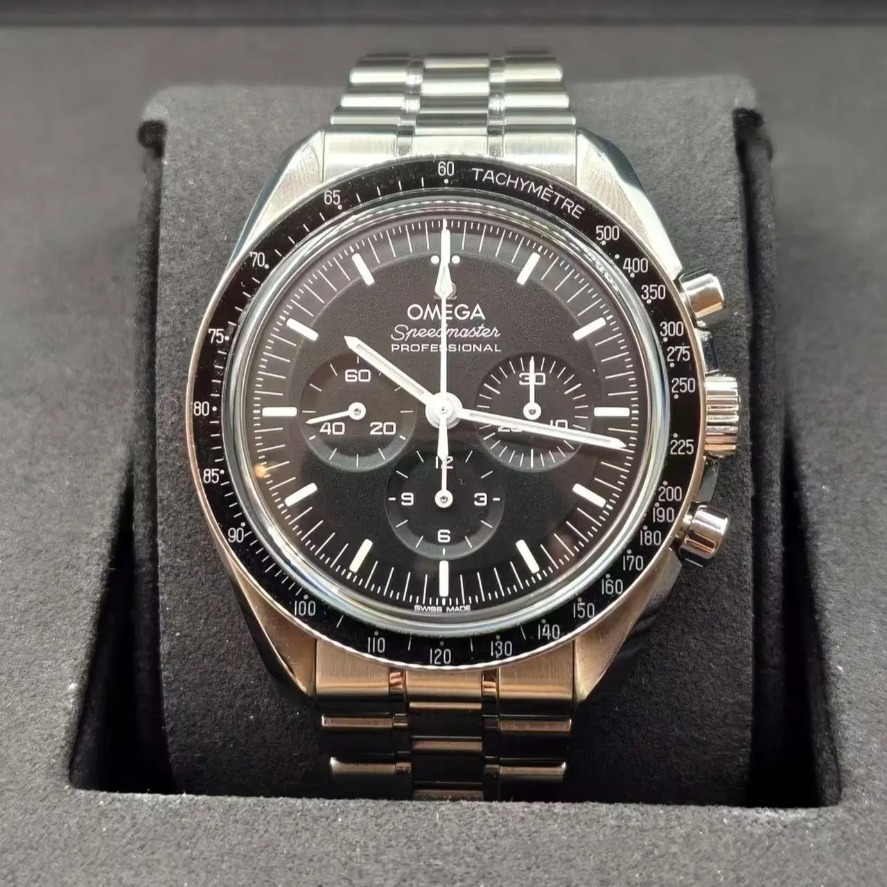 Pre‑Owned Omega Speedmaster Professional Moonwatch 31030425001002 Manual Chronograph 42mm Steel Full Set Box Papers 2023