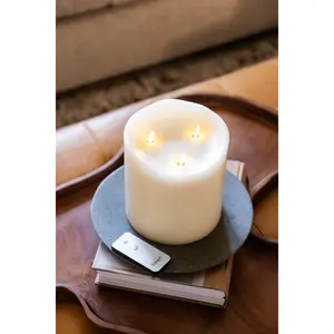 Ivory Moving 3 Flame Candle
