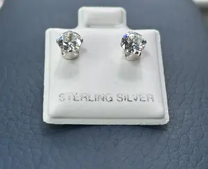 Sterling Silver Round CZ Stud Earring.