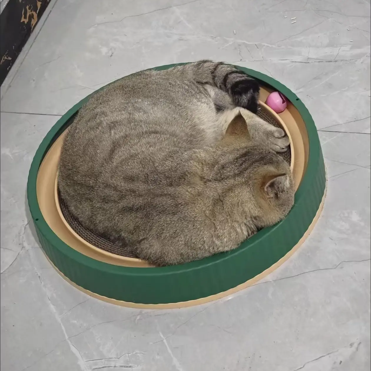 MRBTA Freestanding Corrugated Cardboard Scratch Pad for Dogs & Cats, Safe Surface Pet Scratching Accessory