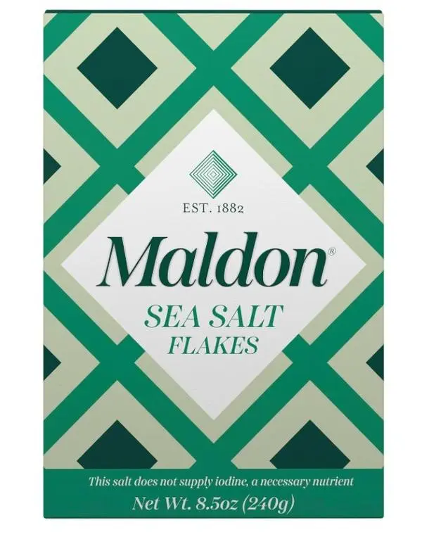 Maldon Salt, Sea Salt Flakes, 8.5 oz (240 g), Kosher, Natural, Unique Gourmet Pyramid Shaped Salt Flakes, Perfect for a Wide Range of Dishes, Hand-Harvested for Four Generations (Packaging May vary)