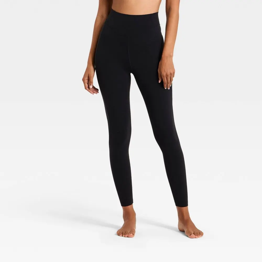 Women's Everyday Soft Ultra High Rise Mesh 7/8 Leggings - All In Motion Black S