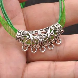 3pcs DIY retro alloy pendant multi-hanging connector with accessory accessories Hollow flower necklace hand rope hanging ring Elbow connector Bead chain necklace pendant connector for DIY jewelry making accessories