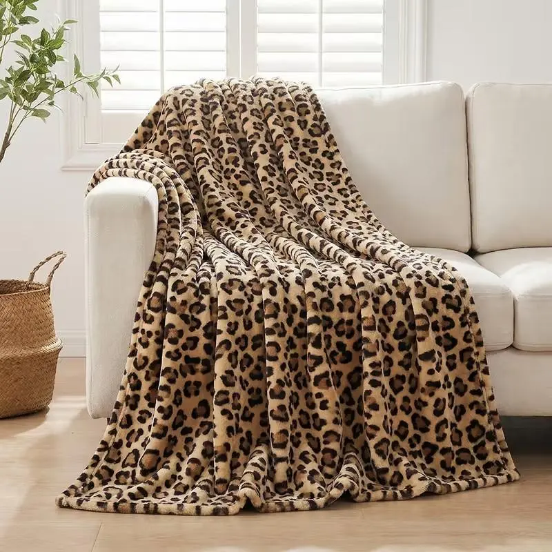 1pc Leopard Print Fleece Blanket for Couple Size, Suitable for Sofa Travel, Bed, Living Room, SM Single-Sided Ultra-Soft Fluffy Cheetah Printed Blanket