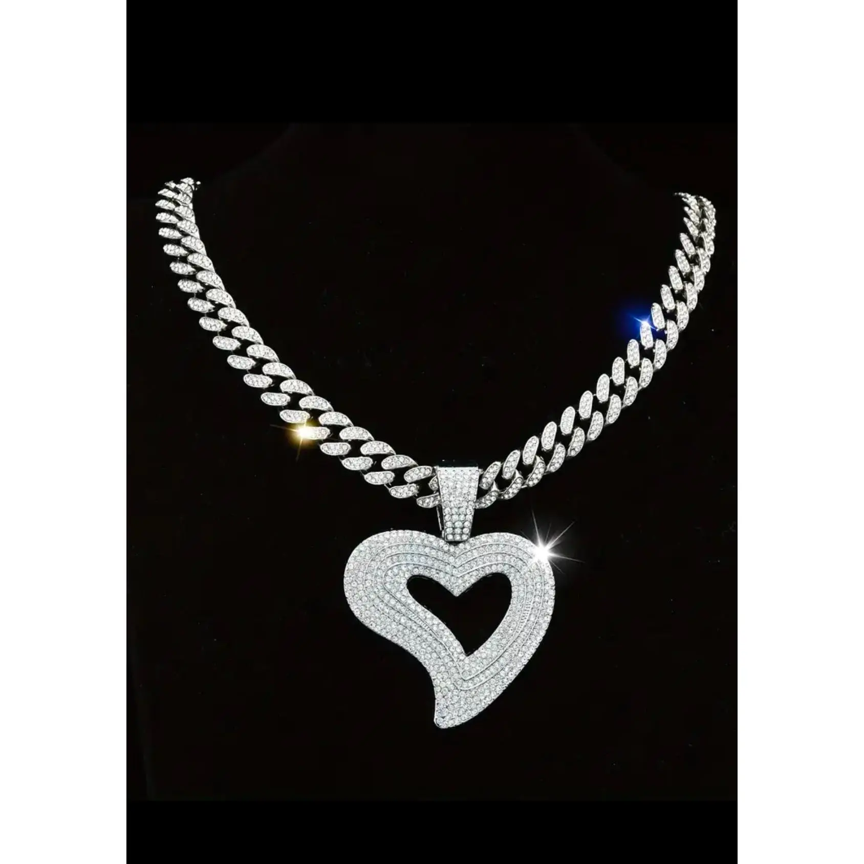 Icy Girl Women's Cuban Link Necklace with Rhinestone Heart Pendant Sparkling Glamour Accessory for Any Occasion