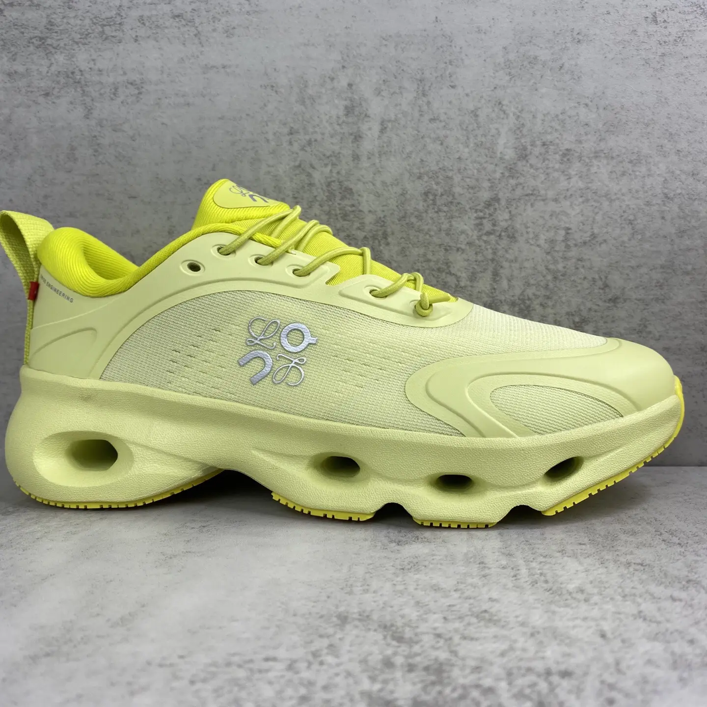Couple Matching Athletic Sneakers Light Lime Woven Mesh Shoes Multi Hollow Shock Absorbing Midsole Non Slip Outdoor Gym Footwear