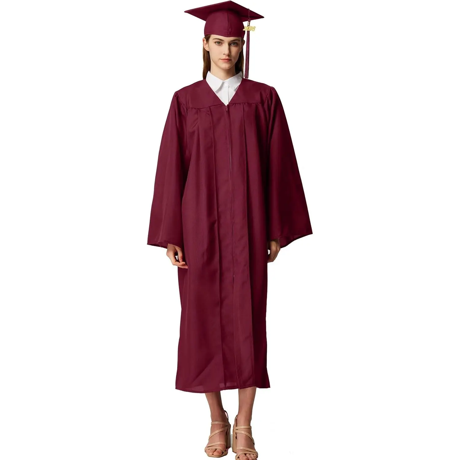 Unisex Matte Graduation Cap and Gown 2026 Set Bulk with Tassel for College High School GraduatesGift
