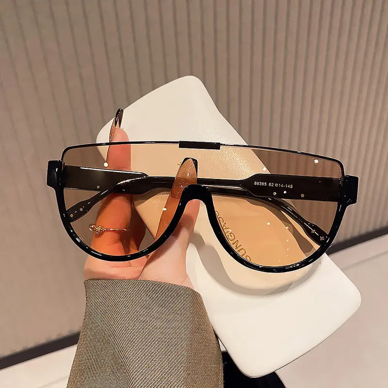 2026 new fashion large frame one-piece pilot sunglasses women street shot mask sunglasses trend Internet celebrity street shot sunglasses