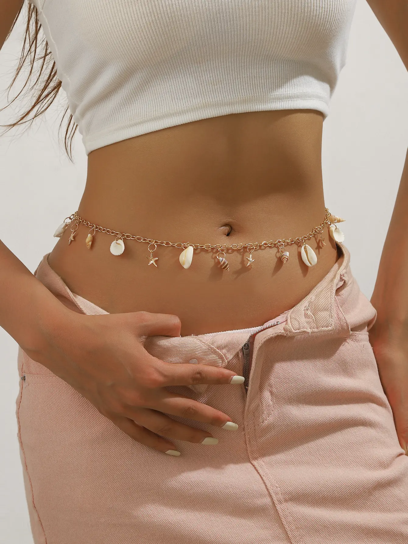 1PC women's waist chain, with a simple Marine style, is composed of shells, conches and starfish.  It is suitable for women to wear during beach vacations and outings