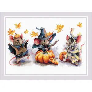 Spooky Mouse Trio R2241 Counted Cross Stitch Kit